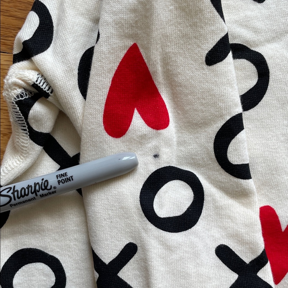 Hanna Andersson Valentines Print Sweatshirt In French Terry - Picture 6 of 11